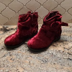 Size 9 Ositos Boots